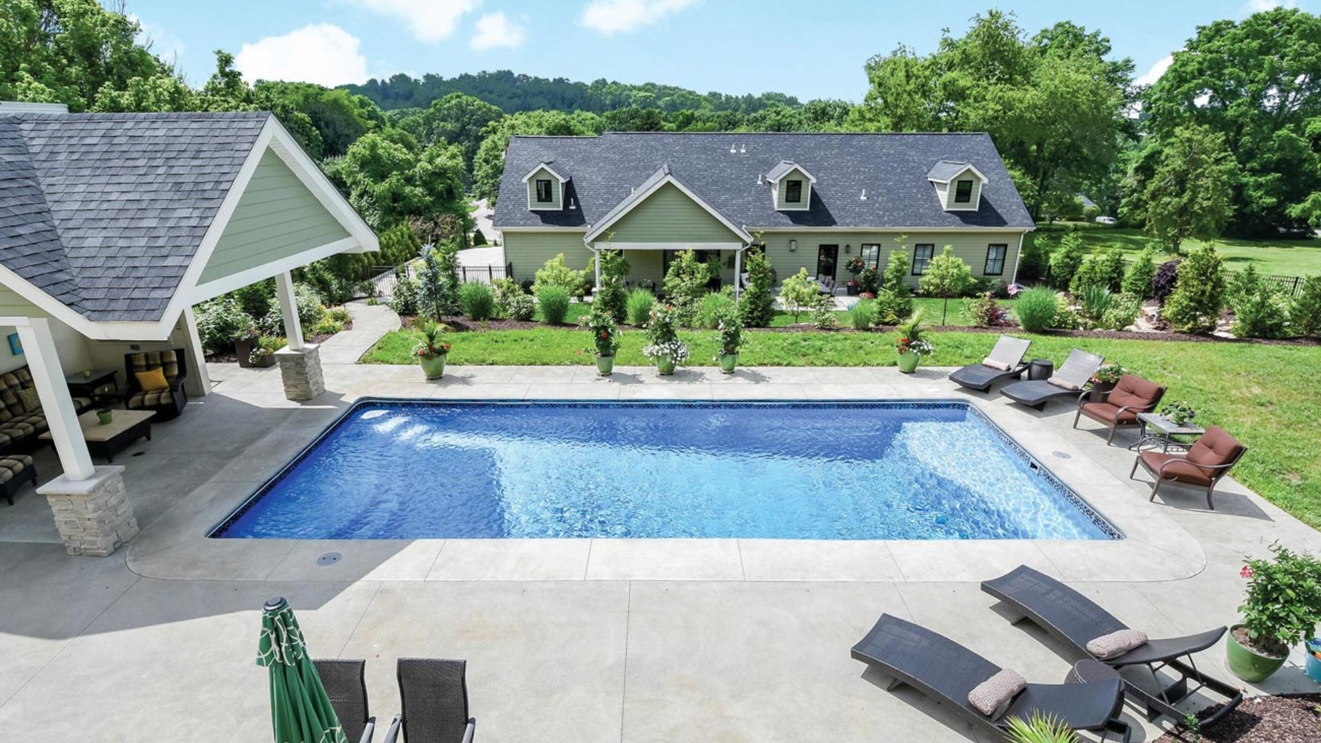 Swimmingpool Verkaufsladen 26 Swimmingpool Verkaufsladen -Swimmingpool Verkaufsladen What is the average size of a residential swimming pool